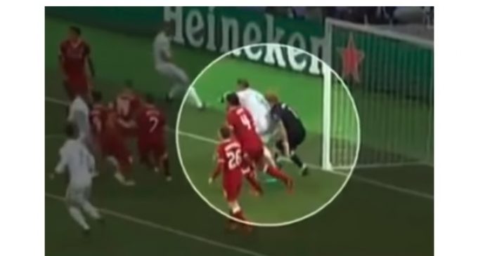 El arquero Karius sufrió una conmoción cerebral durante la final de la Champions League
