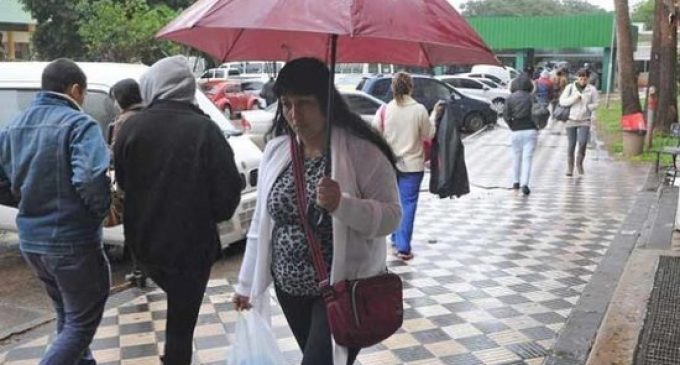 Anuncian lluvias y frío para este lunes