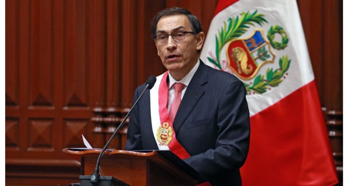 Presidente del Perú convoca a referéndum para reforma judicial y reelección de parlamentarios