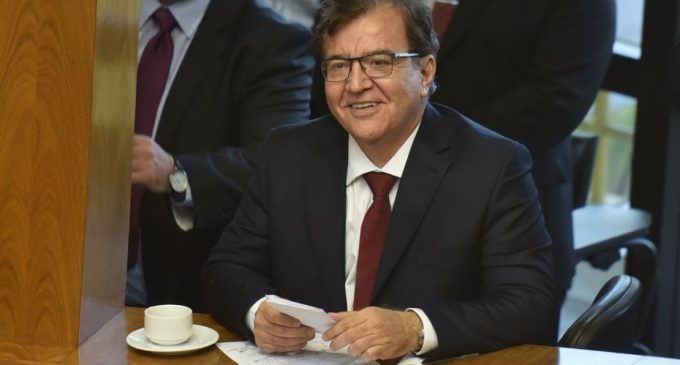 Senador afirma que ya hay votos suficientes para otorgar dirección de Yacyretá a Nicanor