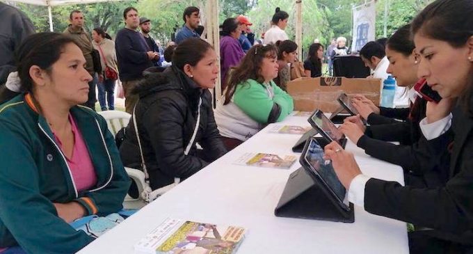 Realizan feria de empleo para personas mayores de 45 años