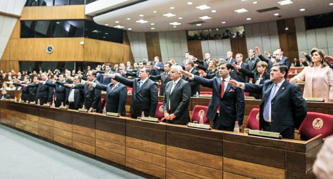 Juramentos de Nicanor y HC cayeron “porque nadie quiso avalar la violación de la Constitución”