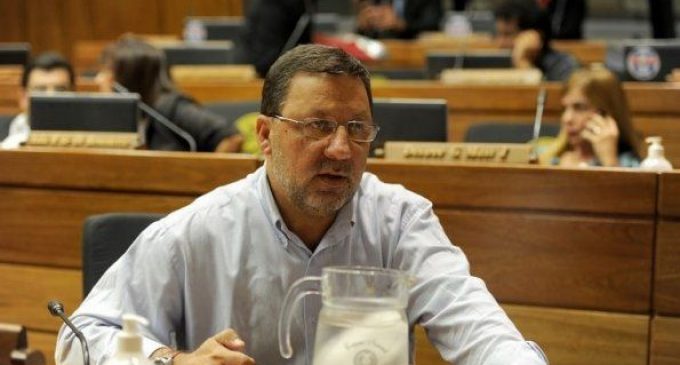 Ex diputado dice que la mejor ‘salida’ para Ibáñez es renunciar