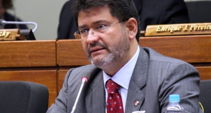 Restaurant declara “persona no grata” a Ibáñez