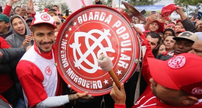 Suspenden de nuevo a Paolo Guerrero