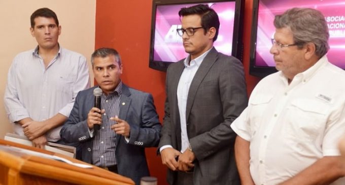 Honor Colorado critica forma en que gobierno propone reforma constitucional