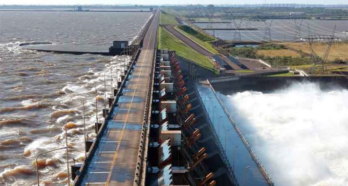 “Los argentinos no quieren entregarnos nuestra propia energía”, cuestiona exparlasuriano