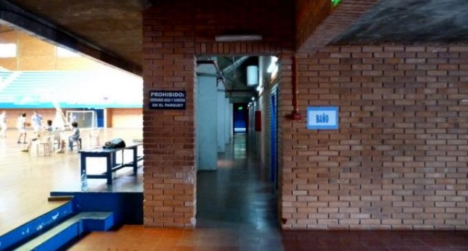 Colegio San José coloca cámaras de seguridad en baños y padres disparan contra directores