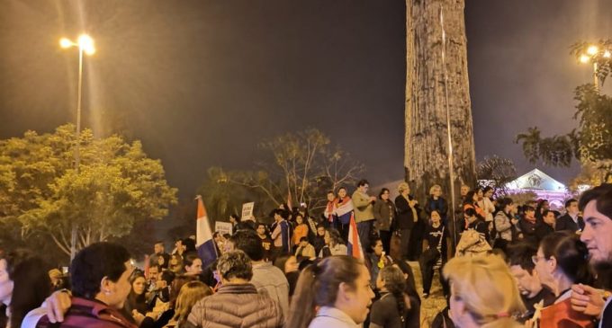 Ciudadanía debe seguir movilizada hasta obligar a Cartes a rechazar Notas Reversales, insta Franco