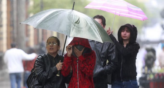 Viernes lluvioso, con tormentas y descenso de temperatura