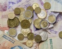 Por primera vez en toda la historia, el peso uruguayo vale más que el argentino