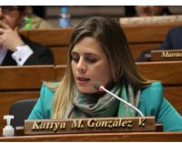 Kattya González responde a acusaciones: “Yo actué como mamá”