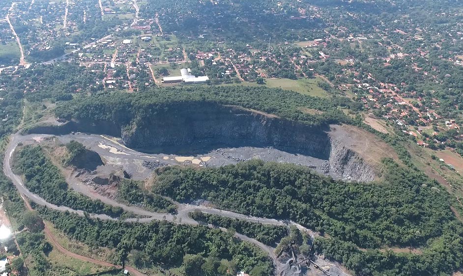 Denuncian ocupación ilegal y contaminación del Cerro Ñemby