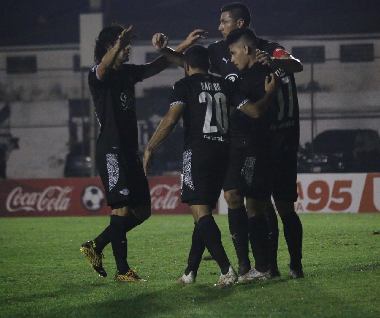 Libertad tomó el liderato provisorio del Clausura tras vencer a General Díaz