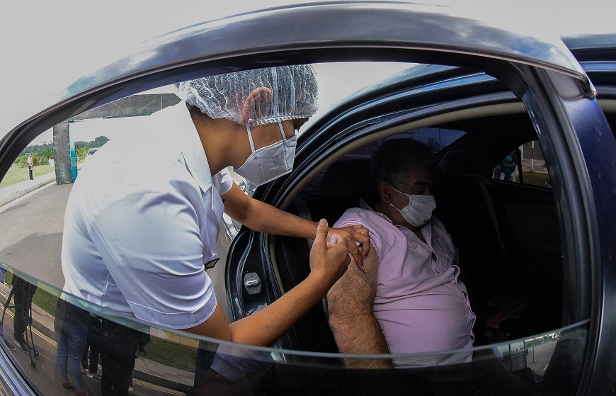 El Ministerio de Salud recuerda el procedimiento para vacunación a extranjeros en nuestro país