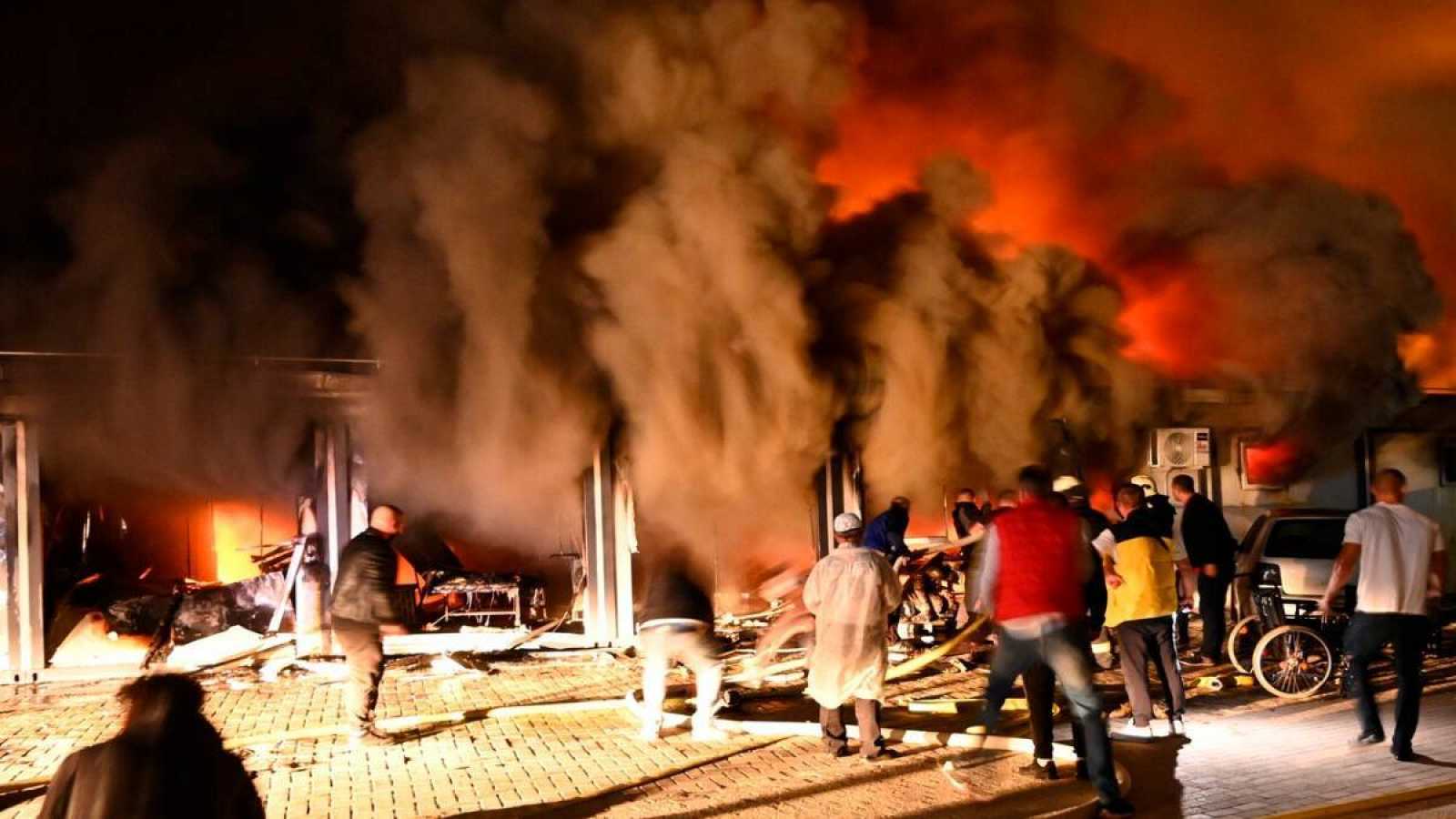 Al menos 14 muertos en incendio de una unidad COVID en Macedonia del Norte