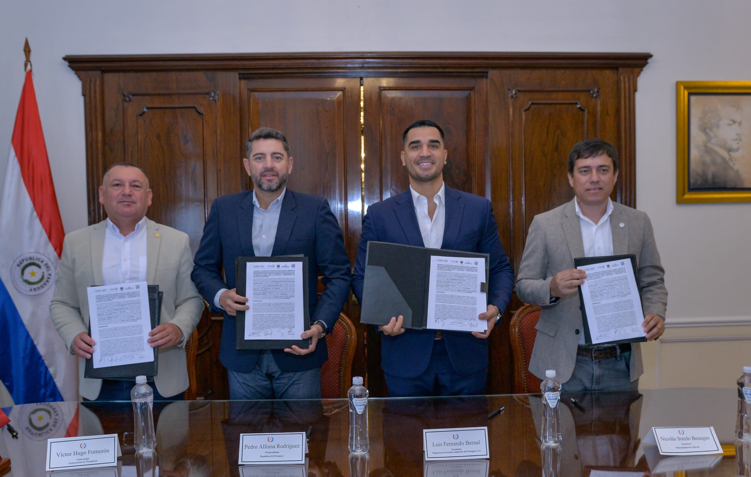 Pedro Alliana, testigo de honor en convenio de Essap