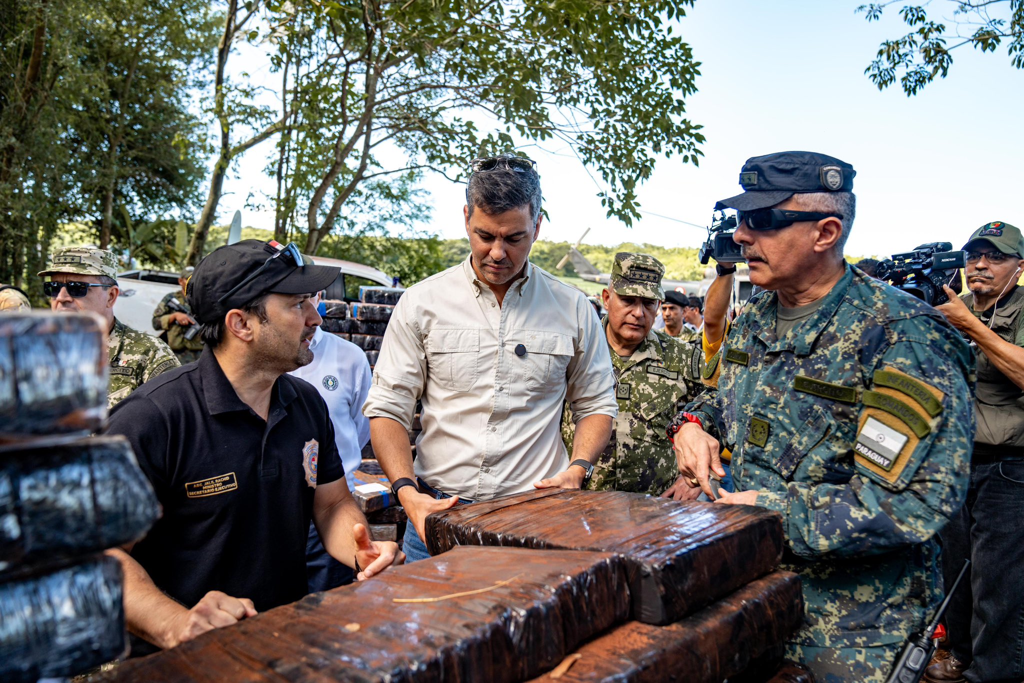 Peña insiste en recuperar cooperación con la DEA y Rachid continúa en Senad