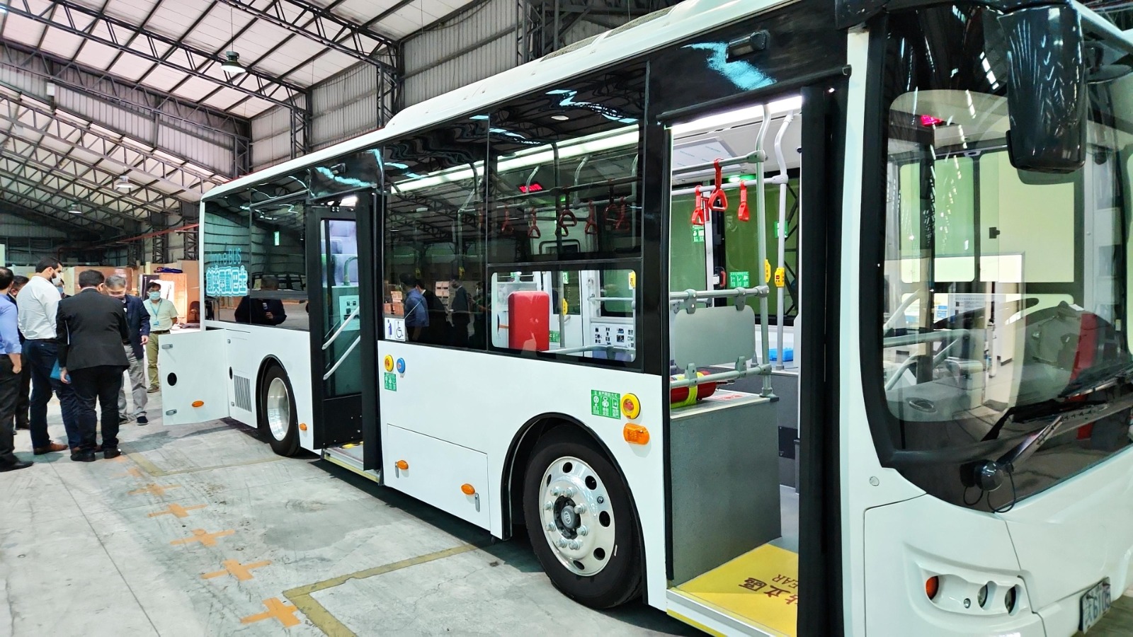 Taiwan donará 30 buses eléctricos a Paraguay, para modernización